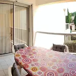 T2 Avec Piscine Et Parking Prive, Proche Et Centre, - Fr-1-388-88