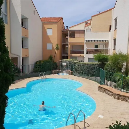 T2 Avec Piscine Et Parking Prive, Proche Et Centre, - Fr-1-388-88 *