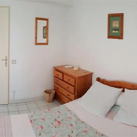 Apartment T2 Avec Piscine Et Parking Prive, Proche Et Centre, - Fr-1-388-88 Argeles-sur-Mer